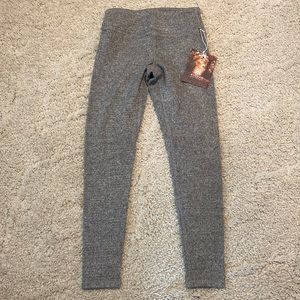 Kyodan Outdoor leggings, super soft! Great fit! BRAND NEW with tags! Size small.